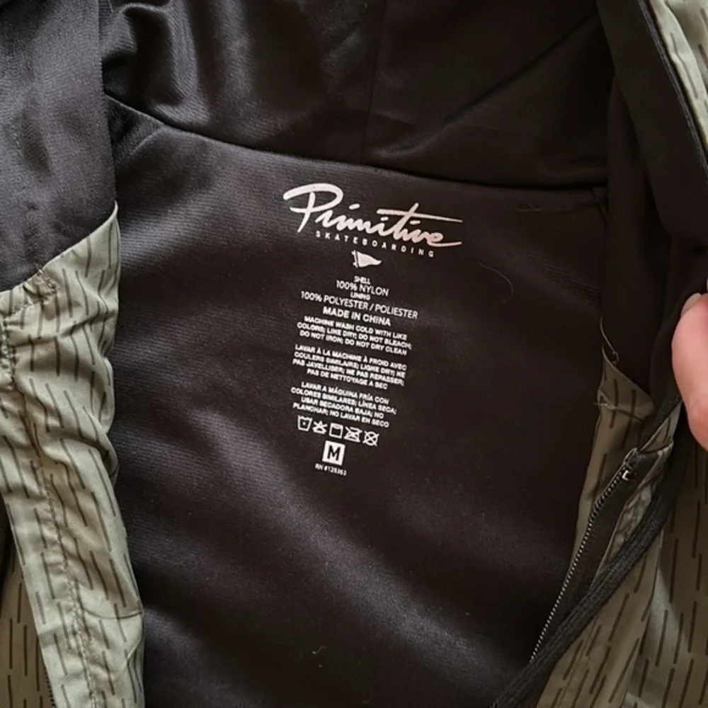 Primitive skateboarding  green jacket with hood medium